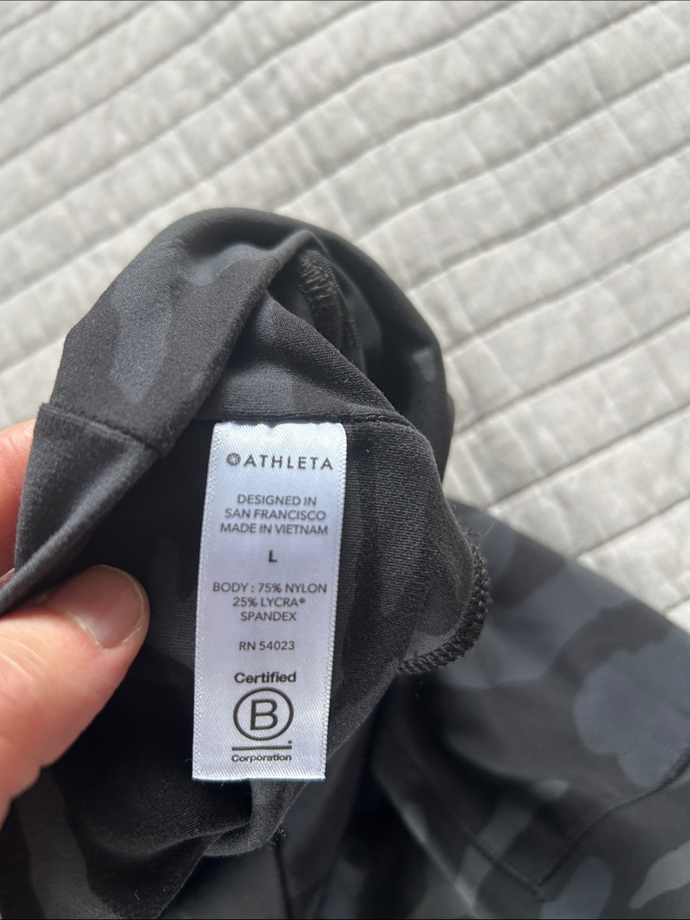Athleta Salutation camo, gray, black jogger nylon comfy high rise pants L - Picture 7 of 12